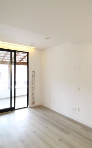 Casa de condomínio à venda com 201m², 5 quartos e 1 vagaSuíte 2
