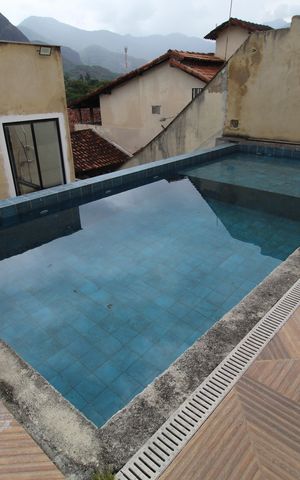 Casa de condomínio à venda com 201m², 5 quartos e 1 vagaPiscina
