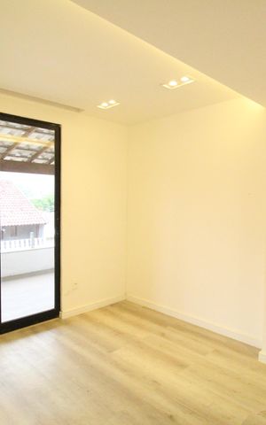 Casa de condomínio à venda com 201m², 5 quartos e 1 vagaSuíte 3