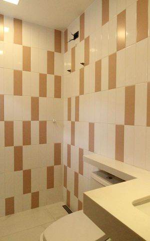 Casa de condomínio à venda com 201m², 5 quartos e 1 vagaBanheiro da suíte 2