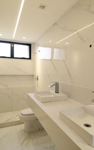 Casa de condomínio à venda com 201m², 5 quartos e 1 vagaBanheiro da suíte 1