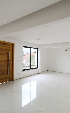 Casa de condomínio à venda com 201m², 5 quartos e 1 vagaSala