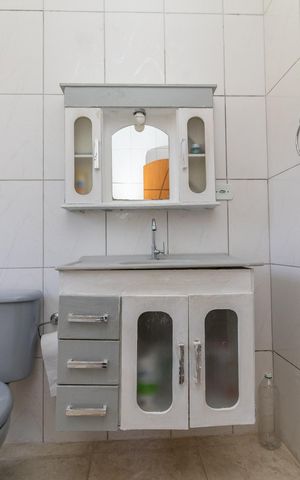 Casa à venda com 125m², 1 quarto e sem vagaBanheiro 1
