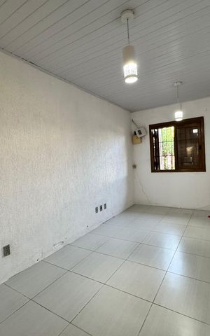 Casa à venda com 80m², 2 quartos e 1 vaga Casa à venda com 80m², 2 quartos e 1 vagaSala/Cozinha