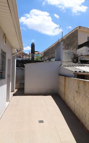 Casa à venda com 150m², 2 quartos e 1 vagaQuintal