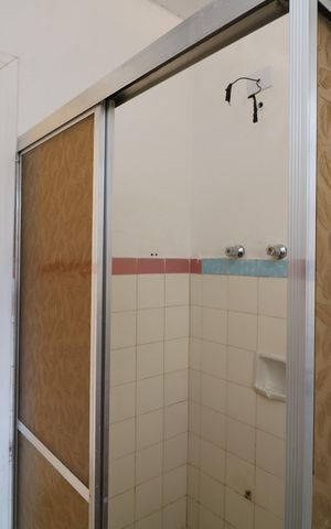 Casa à venda com 150m², 2 quartos e 1 vagaBanheiro
