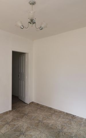 Casa à venda com 150m², 2 quartos e 1 vagaSala