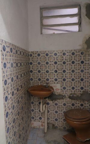 Casa à venda com 150m², 2 quartos e 1 vagaBanheiro de Serviço
