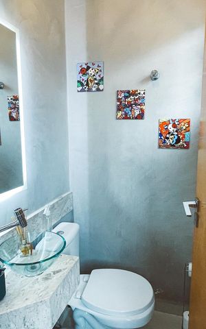 Casa de condomínio à venda com 200m², 3 quartos e 4 vagas Casa de condomínio à venda com 200m², 3 quartos e 4 vagasLavabo da sala