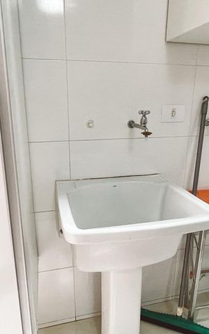 Casa de condomínio à venda com 200m², 3 quartos e 4 vagas Casa de condomínio à venda com 200m², 3 quartos e 4 vagasÁrea de Serviço