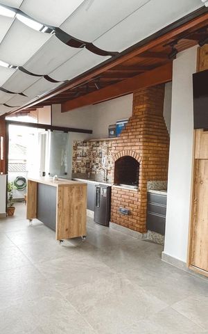 Casa de condomínio à venda com 200m², 3 quartos e 4 vagas Casa de condomínio à venda com 200m², 3 quartos e 4 vagasChurrasqueira