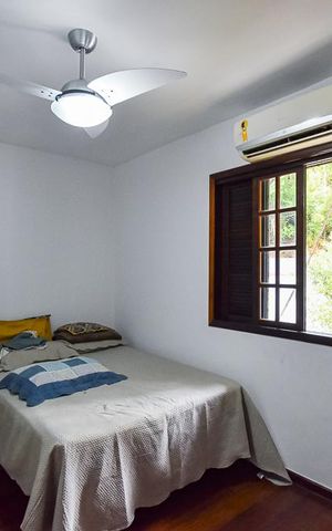 Casa à venda com 300m², 3 quartos e 8 vagas Casa à venda com 300m², 3 quartos e 8 vagasQuarto 3