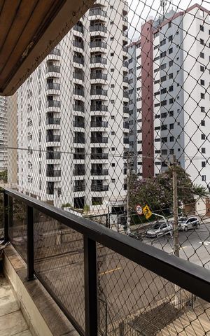 Apartamento à venda com 150m², 3 quartos e 2 vagas Apartamento à venda com 150m², 3 quartos e 2 vagasVaranda da Sala