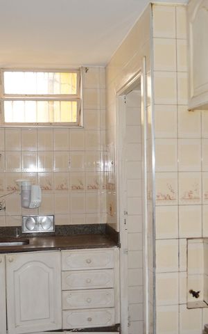 Casa à venda com 193m², 5 quartos e 4 vagasCozinha - Armários