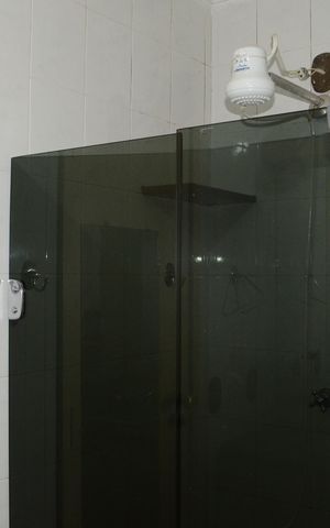 Casa à venda com 193m², 5 quartos e 4 vagasBanheiro Corredor