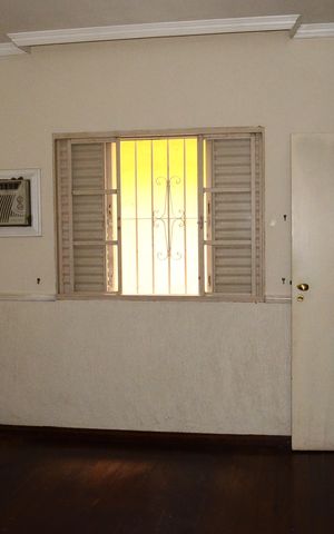 Casa à venda com 193m², 5 quartos e 4 vagasQuarto Suíte