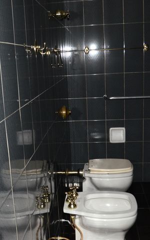 Casa à venda com 193m², 5 quartos e 4 vagasBanheiro da Suíte