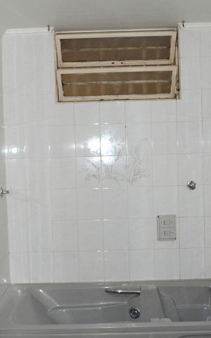 Casa à venda com 193m², 5 quartos e 4 vagasBanheiro Corredor