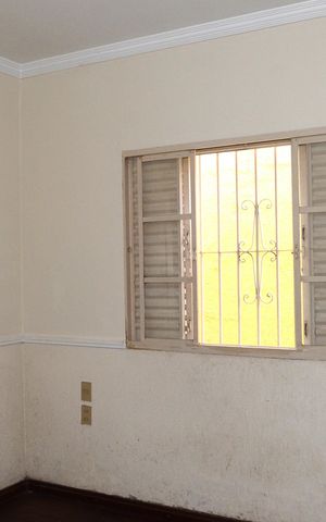 Casa à venda com 193m², 5 quartos e 4 vagasQuarto 4