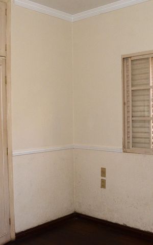 Casa à venda com 193m², 5 quartos e 4 vagasQuarto 4 - Armários