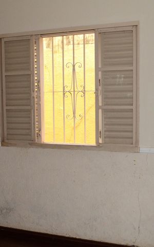 Casa à venda com 193m², 5 quartos e 4 vagasQuarto 3