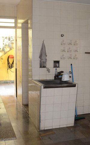 Casa à venda com 193m², 5 quartos e 4 vagasÁrea de Serviço