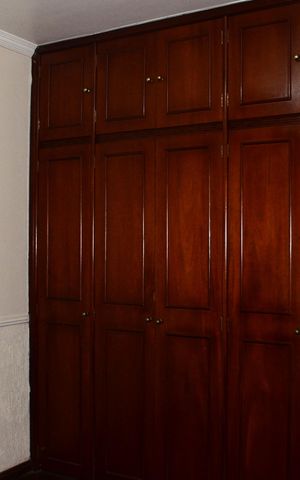 Casa à venda com 193m², 5 quartos e 4 vagasQuarto 2 - Armários