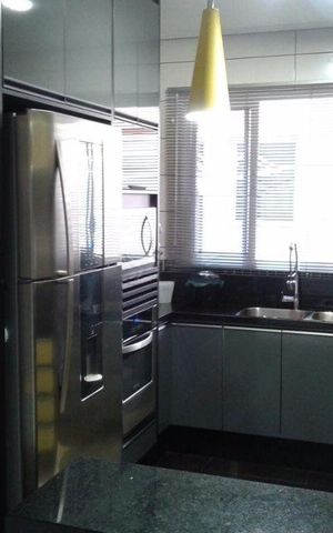 Casa à venda com 298m², 4 quartos e 3 vagas