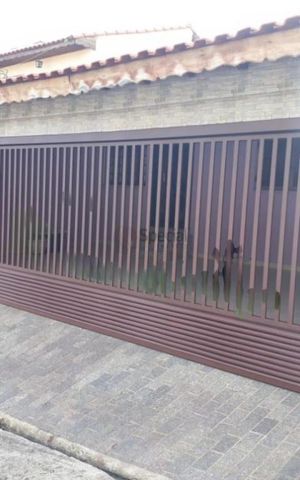 Casa à venda com 200m², 2 quartos e 3 vagas
