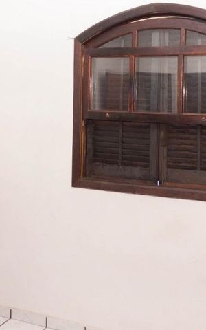 Casa à venda com 275m², 3 quartos e 3 vagas