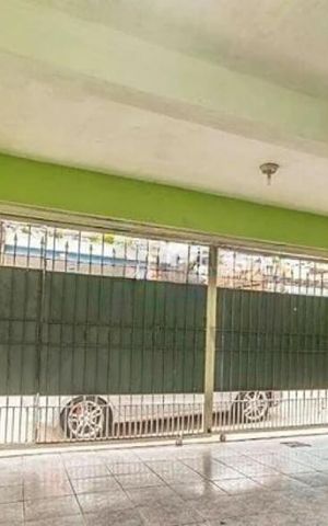 Casa à venda com 32m², 2 quartos e 2 vagas