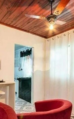 Casa à venda com 32m², 2 quartos e 2 vagas