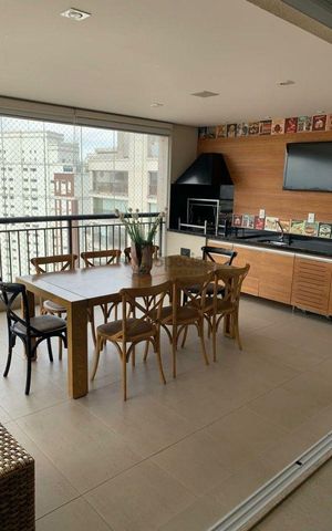 Apartamento à venda com 182m², 3 quartos e 4 vagas