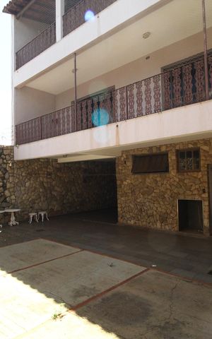 Casa para alugar com 564m², 5 quartos e 4 vagasQuintal