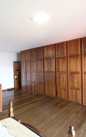 Casa para alugar com 564m², 5 quartos e 4 vagasSuíte 4