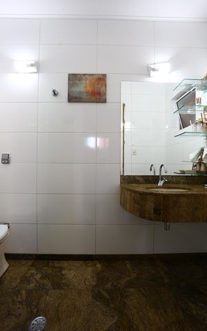 Casa à venda com 400m², 4 quartos e 5 vagasLavabo
