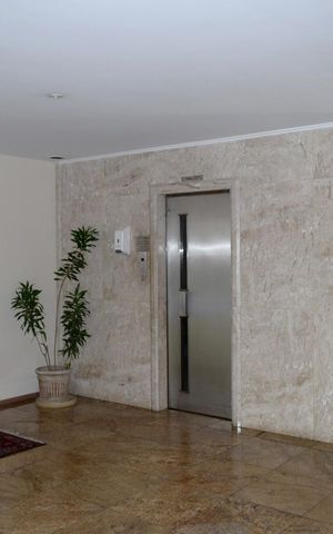 Apartamento à venda com 157m², 2 quartos e 2 vagasÁrea comum - Hall de entrada
