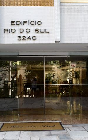Apartamento à venda com 157m², 2 quartos e 2 vagasFachada