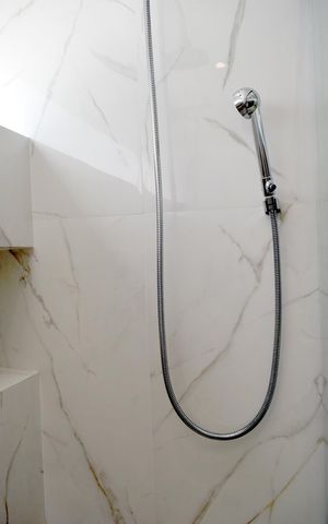 Apartamento à venda com 157m², 2 quartos e 2 vagasBanheiro da Suíte 1
