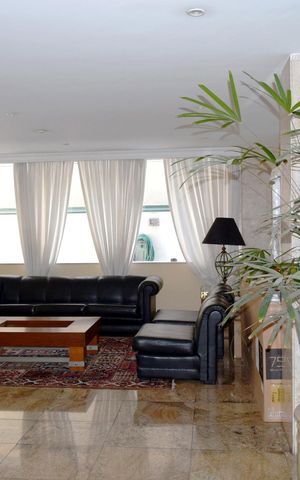 Apartamento à venda com 157m², 2 quartos e 2 vagasÁrea comum - Hall de entrada