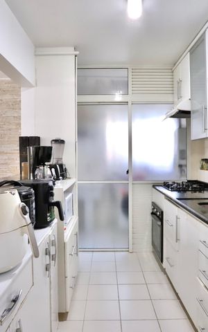 Apartamento à venda com 92m², 3 quartos e 2 vagas Apartamento à venda com 92m², 3 quartos e 2 vagasCozinha