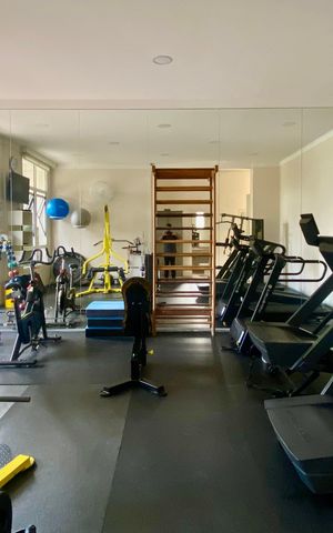 Apartamento à venda com 92m², 3 quartos e 2 vagas Apartamento à venda com 92m², 3 quartos e 2 vagasAcademia