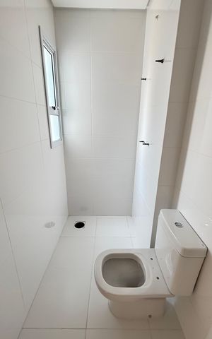 Apartamento à venda com 64m², 2 quartos e 2 vagasBanheiro da Suíte