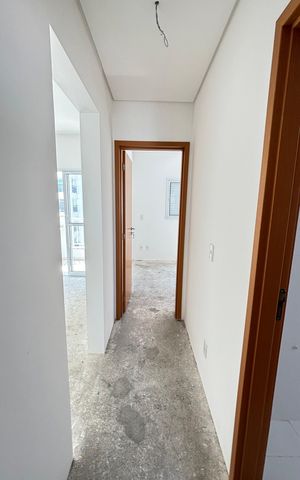 Apartamento à venda com 64m², 2 quartos e 2 vagasCorredor