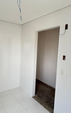 Apartamento à venda com 64m², 2 quartos e 2 vagas Apartamento à venda com 64m², 2 quartos e 2 vagasCozinha