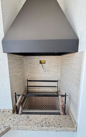 Apartamento à venda com 64m², 2 quartos e 2 vagas Apartamento à venda com 64m², 2 quartos e 2 vagasSala - Sala de Jantar Varanda