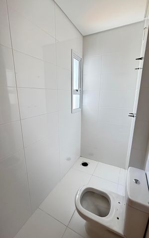 Apartamento à venda com 64m², 2 quartos e 2 vagas Apartamento à venda com 64m², 2 quartos e 2 vagasBanheiro