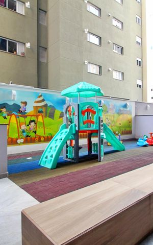 Apartamento à venda com 65m², 2 quartos e 2 vagasÁrea comum - Playground