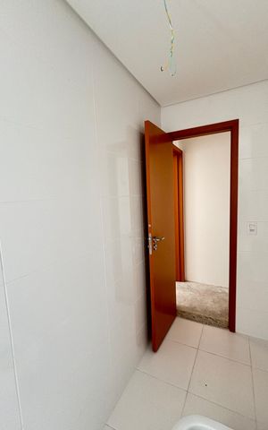 Apartamento à venda com 64m², 2 quartos e 2 vagas Apartamento à venda com 64m², 2 quartos e 2 vagasbanheiro