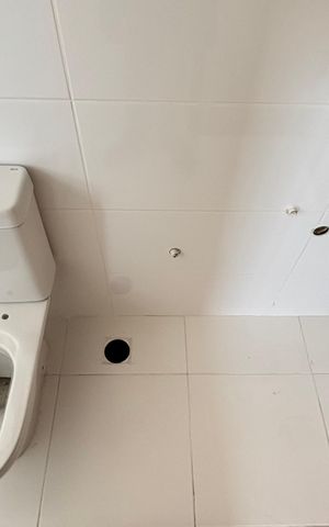 Apartamento à venda com 64m², 2 quartos e 2 vagas Apartamento à venda com 64m², 2 quartos e 2 vagasBanheiro da Suíte